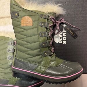 NEW SOREL GIRLS YOUTH TOFINO II BOOT Youth 5/ Womens 7